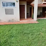Suite Aconchegante, Entrada Privativa, A 5 Min Da Praia Campeche